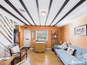 Sitting Room- click for photo gallery